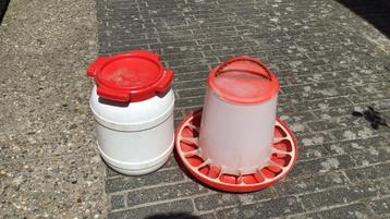 Drinkbak kippen / kuikens en CurTec voerton / waterkluis 6L beschikbaar voor biedingen
