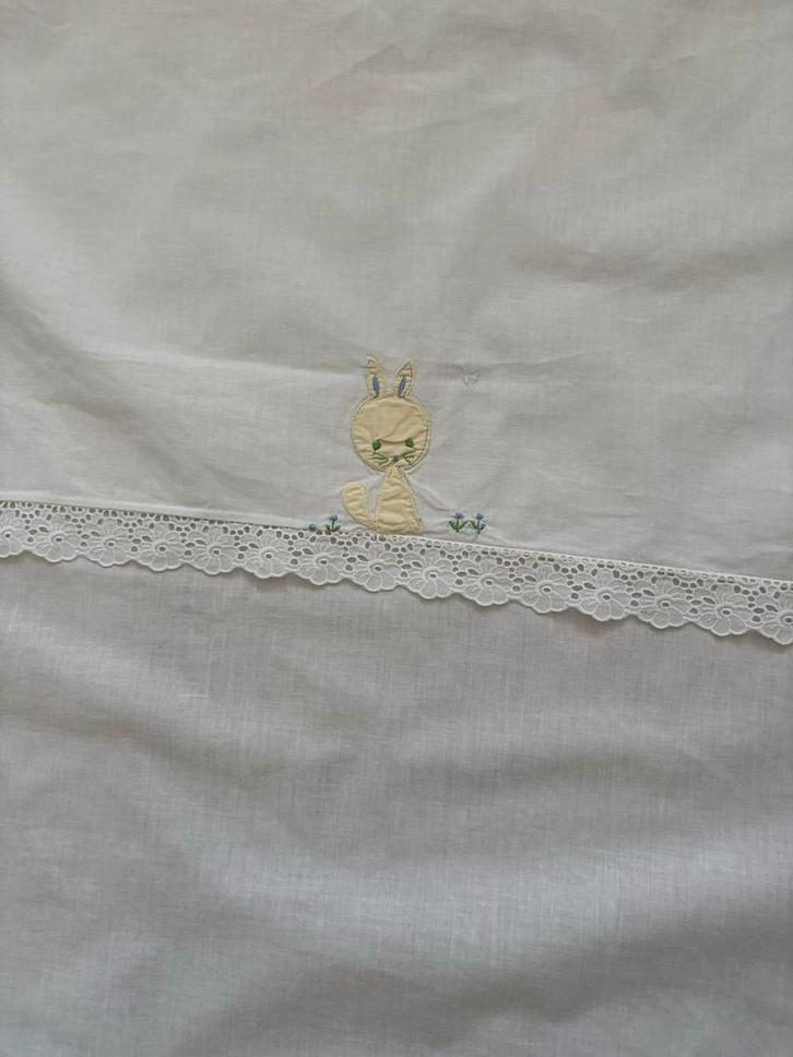Vintage Lakensetje Babyledikantje, Kinderen en Baby's, Kinderkamer | Beddengoed, Gebruikt, Hoeslaken of Sloop, Wit, Jongetje of Meisje