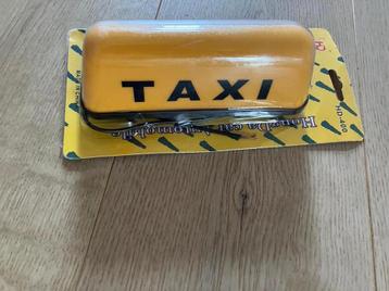 Nieuwe Taxi Daklicht HD-400 beschikbaar voor biedingen