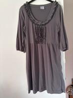 UNO DUE Grijze Jurk Maat 38/40 (M), Kleding | Dames, Maat 38/40 (M), Ophalen of Verzenden, Zo goed als nieuw, Knielengte