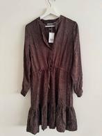 Geisha Jurk Maat S, Kleding | Dames, Jurken, Bruin, Ophalen of Verzenden, Zo goed als nieuw, Knielengte
