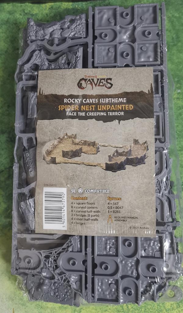 Dungeons & Lasers: Caves - ‘Face The Creeping Terror’, Hobby en Vrije tijd, Wargaming, Nieuw, Overige soorten, Toebehoren, Ophalen of Verzenden