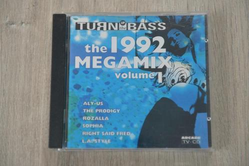 TURN UP THE BASS THE 1992 MEGAMIX VOLUME 1, Cd's en Dvd's, Cd's | Dance en House, Dance Populair, Verzenden