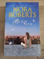p12 Blauw vuur - Nora Roberts, Boeken, Ophalen of Verzenden, Gelezen
