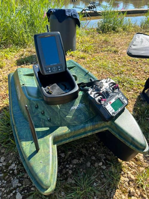 Anatec Catamaran voerboot Baitboat, Watersport en Boten, Hengelsport | Karpervissen, Zo goed als nieuw, Overige typen, Ophalen
