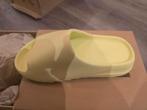 yeezy slide glow green maat 42, Ophalen of Verzenden, Nieuw