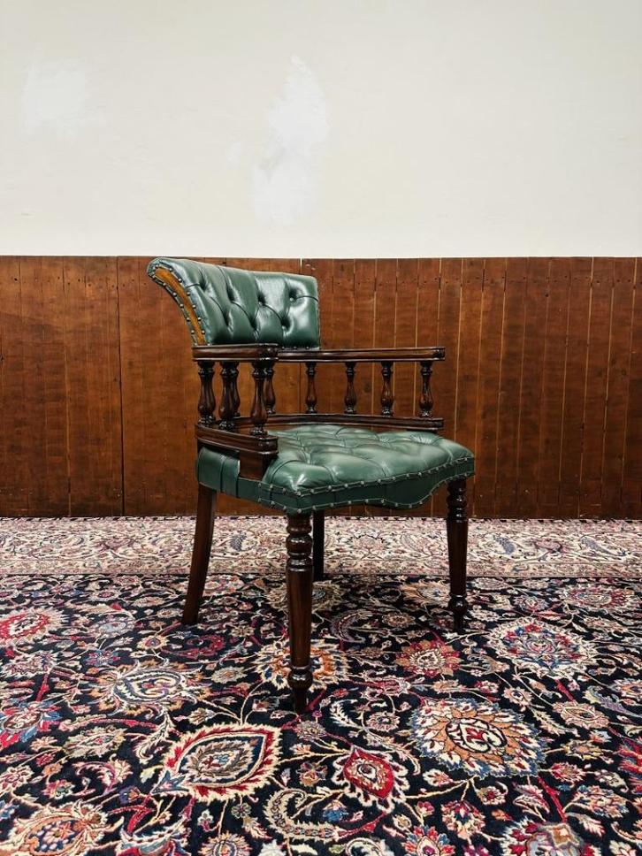 Engels Klassiek Chesterfield Bureaustoel, Antiek en Kunst, Antiek | Kantoor en Zakelijk, Ophalen