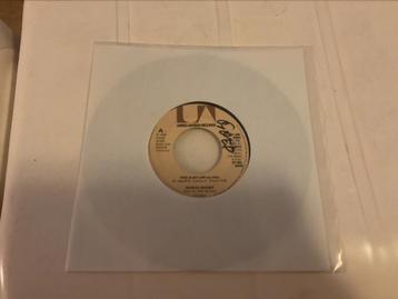 Shirley Bassey, This is my life beschikbaar voor biedingen