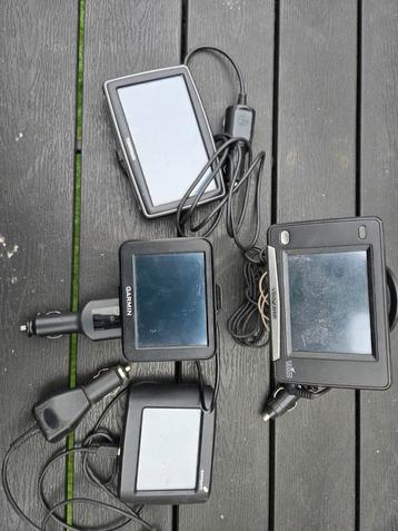Diverse GPS Navigatiesystemen beschikbaar voor biedingen