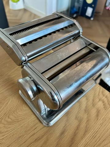 Pasta Machine Set - Zo Goed Als Nieuw beschikbaar voor biedingen