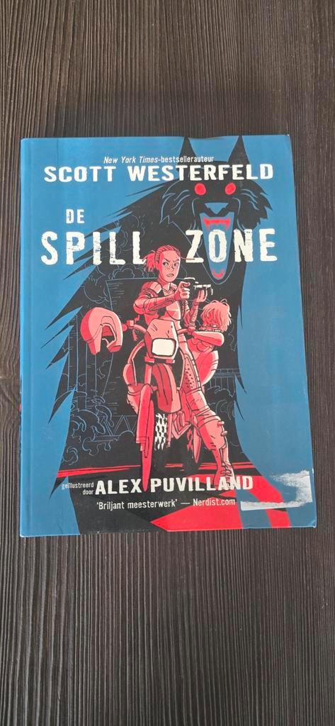 De Spill Zone - Scott Westerfeld, Boeken, Kinderboeken | Jeugd | onder 10 jaar, Zo goed als nieuw, Fictie algemeen, Ophalen of Verzenden