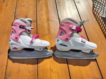 Verstelbare kinderschaatsen maat 38-43 beschikbaar voor biedingen