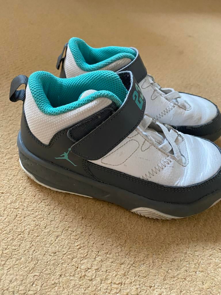 Jordan Gympen Maat 29.5, Kinderen en Baby's, Kinderkleding | Schoenen en Sokken, Ophalen of Verzenden, Gebruikt, Jongen, Sportschoenen