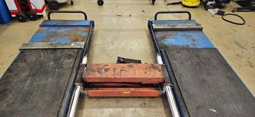 Brugkrik hefbrugkrik autokrik krik Orlandini 217 2000Kg 2003 beschikbaar voor biedingen