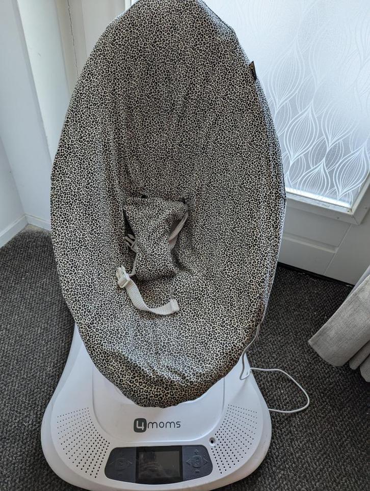 4moms mamaRoo babyswing – geluid defect, Kinderen en Baby's, Wipstoeltjes, Zo goed als nieuw, Schommelstoel, Overige merken, Ophalen