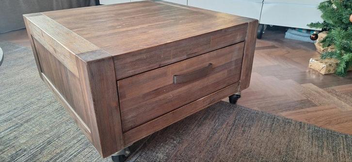 Koloniale salontafel met opbergruimte, Huis en Inrichting, Tafels | Bijzettafels, Gebruikt, Vierkant, 45 tot 60 cm, 55 tot 75 cm