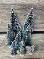 Kerstdorp bomenset kersthuisjes nog 4 aanwezig kersthuisjes, Diversen, Kerst, Ophalen of Verzenden, Zo goed als nieuw