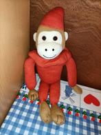 speelgoed Museum aap knuffel met rood pak 39 cm, Ophalen of Verzenden
