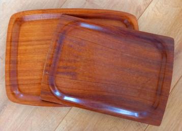2 jaren 60 teak plywood dienbladen/dienblad/trays beschikbaar voor biedingen
