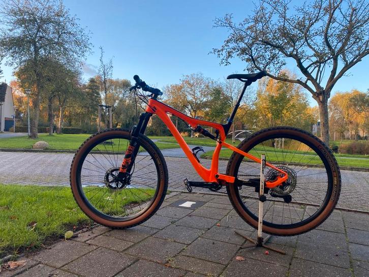 PROTEK Carbon Mountainbike, Fietsen en Brommers, Fietsen | Mountainbikes en ATB, Gebruikt, Heren, Overige merken, 49 tot 53 cm