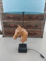 Paard tafellamp met zgan blauwe lampenkap., Huis en Inrichting, Ophalen, Zo goed als nieuw