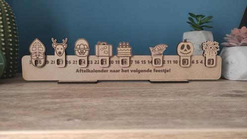 Aftelkalender te gebruiken voor verschillende gelegenheden., Antiek en Kunst, Kunst | Beelden en Houtsnijwerken, Ophalen of Verzenden