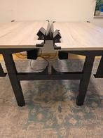 Elektrisch verstelbaar zit-sta bureau, Vergader- of Presentatieruimte, Ophalen, Gebruikt, Bureau