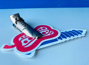 Papierclip schoen beschikbaar voor biedingen