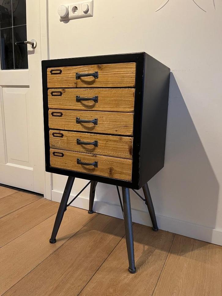 Ladekastje Dutchbone opbergkast SOL M, Huis en Inrichting, Kasten | Ladekasten, Zo goed als nieuw, Minder dan 100 cm, Minder dan 50 cm