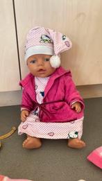 Baby born pop met kleding, Kinderen en Baby's, Speelgoed | Poppen, Ophalen of Verzenden, Zo goed als nieuw, Babypop