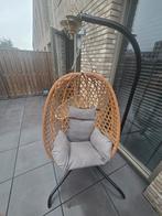 Hangstoel van wicker met standaard, Tuin en Terras, Tuinstoelen, Ophalen
