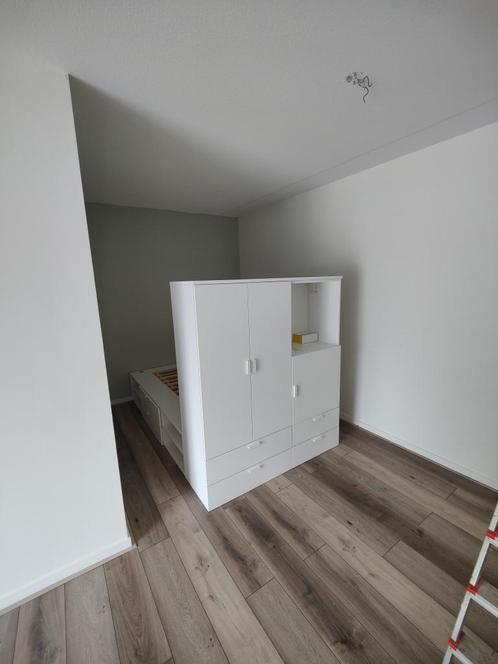 IKEA PLATSA tweepersoons bedmeubel mét kledingkast, Huis en Inrichting, Slaapkamer | Bedden, Zo goed als nieuw, Tweepersoons, 140 cm