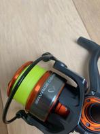 Nieuwe Savage Gear SG2 4000 molen + gevl lijn, 6 lagers, Watersport en Boten, Hengelsport | Roofvissen, Savage gear, Nieuw, Ophalen of Verzenden