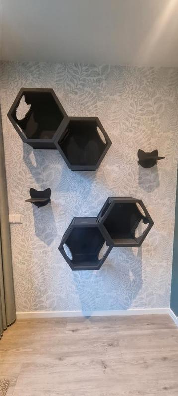 Spring- en zit planken/toestel voor katten beschikbaar voor biedingen