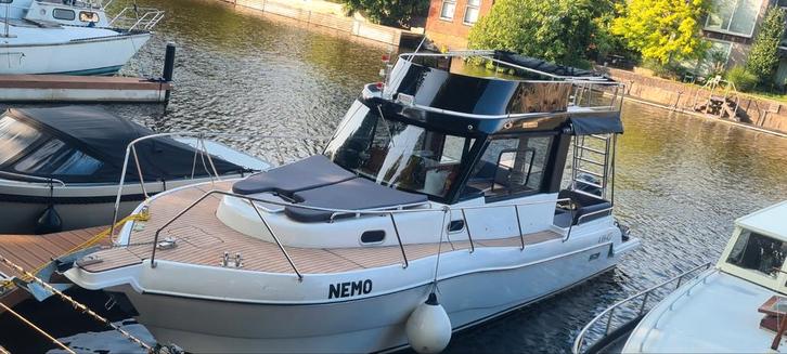 Mooie motorboot te koop!, Watersport en Boten, Motorboten en Motorjachten, Zo goed als nieuw, Polyester, 9 tot 12 meter, Benzine