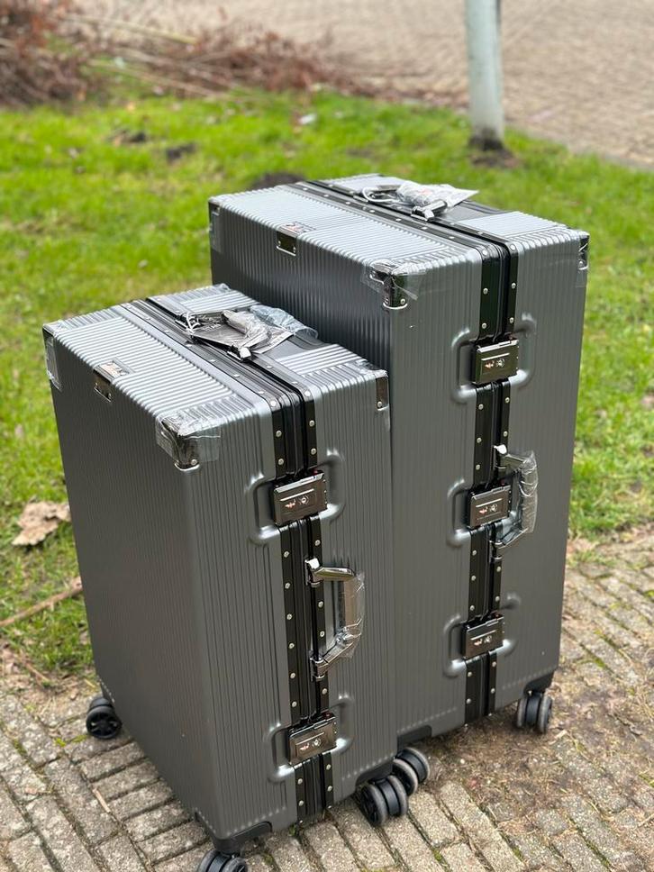 Aluminium Koffers - Set van 2, Sieraden, Tassen en Uiterlijk, Koffers, Zo goed als nieuw, Metaal, 70 cm of meer, 55 cm of meer