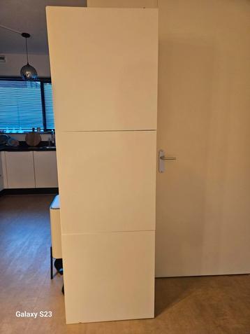 IKEA BESTA WIT