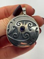 A492 Prachtige zilveren hanger Keltische Triskel, Overige voorstellingen, Ophalen of Verzenden, X, Met edelsteen