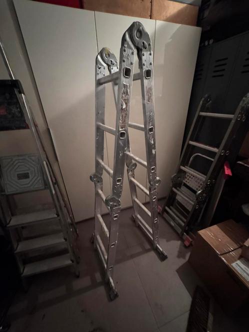 Ladder vouwladder 12 treden lekker handig, Doe-het-zelf en Verbouw, Ladders en Trappen, Gebruikt, Ladder, 2 tot 4 meter, Opvouwbaar of Inschuifbaar