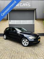 BMW 1-serie 118i Exectuive|Automaat|ST Verwarming|LM 16, 65 €/maand, Zwart, Blauw, 650 kg