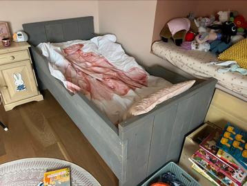 Massief houten kinderbed grey wash beschikbaar voor biedingen