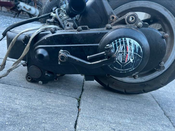 zip 70cc blok, Fietsen en Brommers, Scooters | Piaggio, Zo goed als nieuw, Zip, Maximaal 25 km/u, Benzine, Ophalen