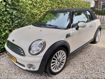 Mini 1.6 Cooper Cabrio AUT 2009 Wit beschikbaar voor biedingen