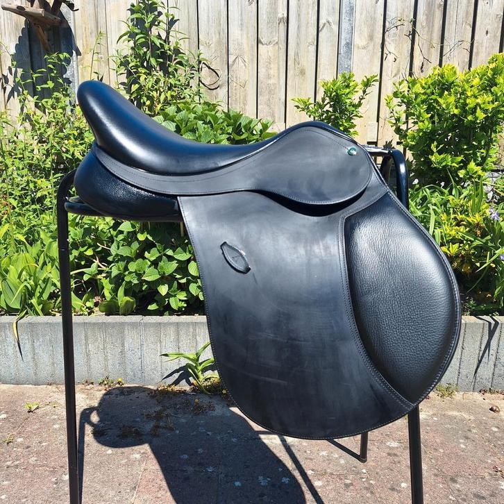 Arena veelzijdigheidszadel zwart, Dieren en Toebehoren, Paarden en Pony's | Zadels, Zo goed als nieuw, Recreatie, Ophalen