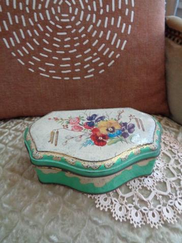 Vintage Blik van De Gruyter Cacao Viooltjes  ** Mimosa ** beschikbaar voor biedingen
