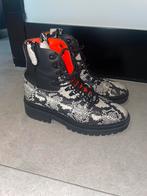 Boots Nubikk, Ophalen, Nubikk, Zwart, Lage of Enkellaarzen