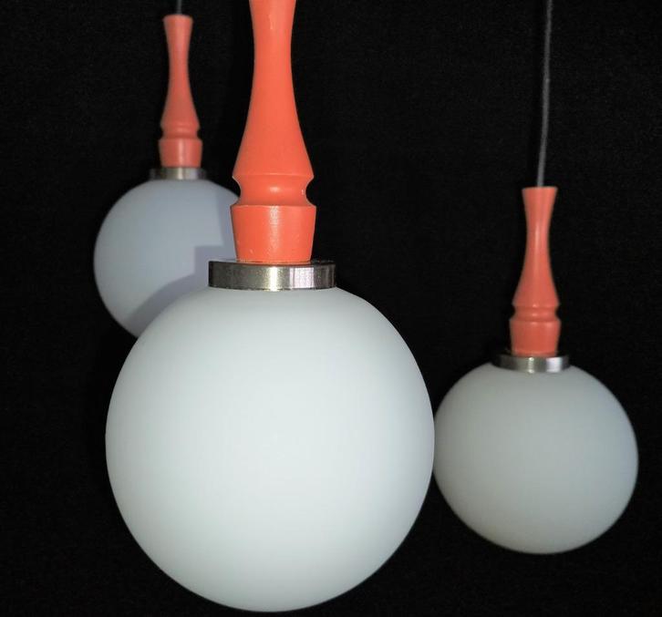 oranje -Space Age Eyeball hanglamp - 3 witte bollen 50 s, Huis en Inrichting, Lampen | Hanglampen, Gebruikt, Minder dan 50 cm