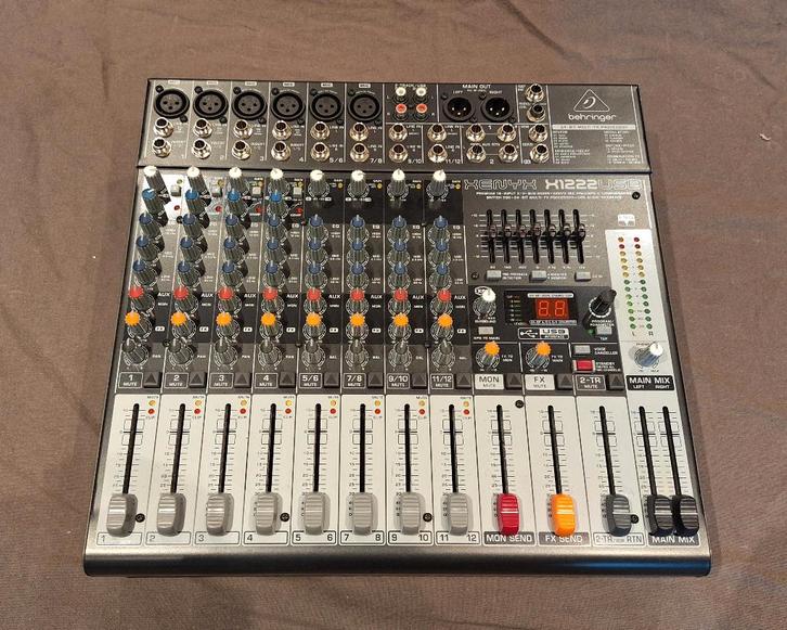 Behringer Xenyx X1222USB – Met doos – Getest en werkend, Muziek en Instrumenten, Mengpanelen, Zo goed als nieuw, 5 tot 10 kanalen