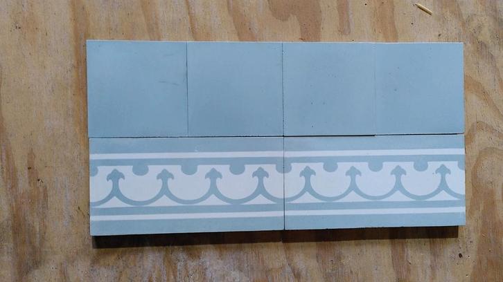 Restpartij 10x10 Portugese vloertegel lichtblauw 1m2, Hobby en Vrije tijd, Overige Hobby en Vrije tijd, Ophalen