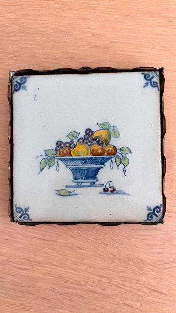 Makkum Fries tegeltje 10x10 cm beschikbaar voor biedingen